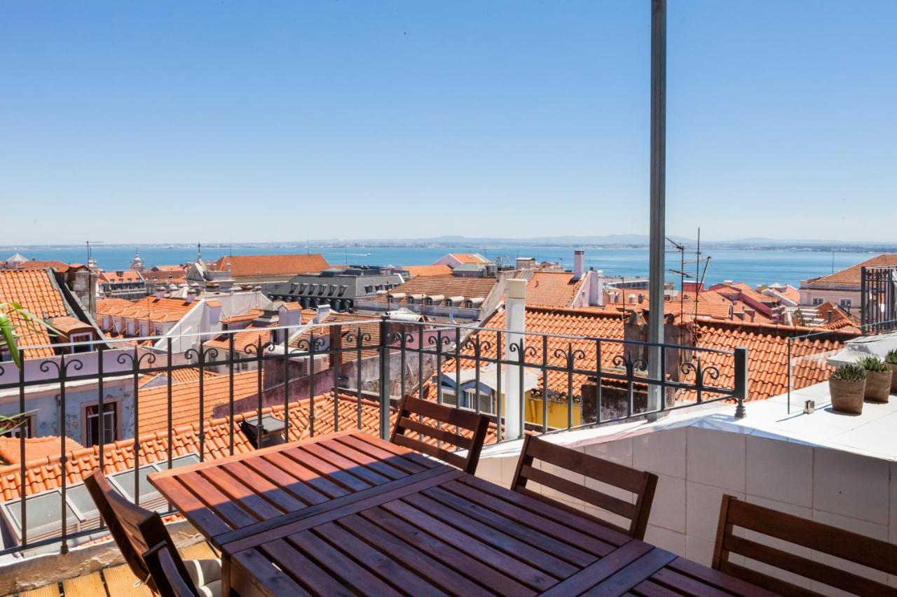 Amazing Rooftop Terrace With River And Historic City View 4 Bedrooms 4 Bathrooms Ac 19Th Century Building Chiado Lisabona Exterior foto